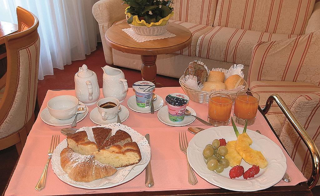 Hotel Lorenzetti Madonna
