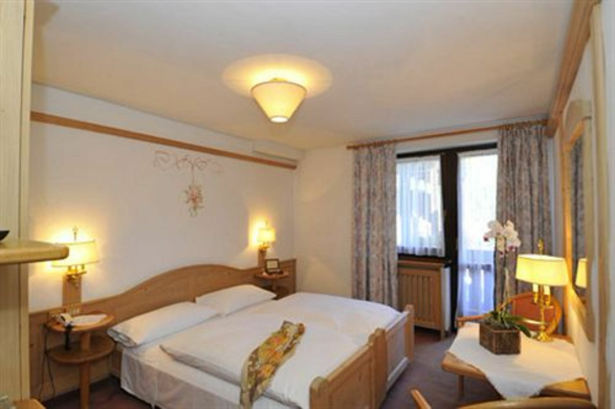 Hotel Lorenzetti 4*